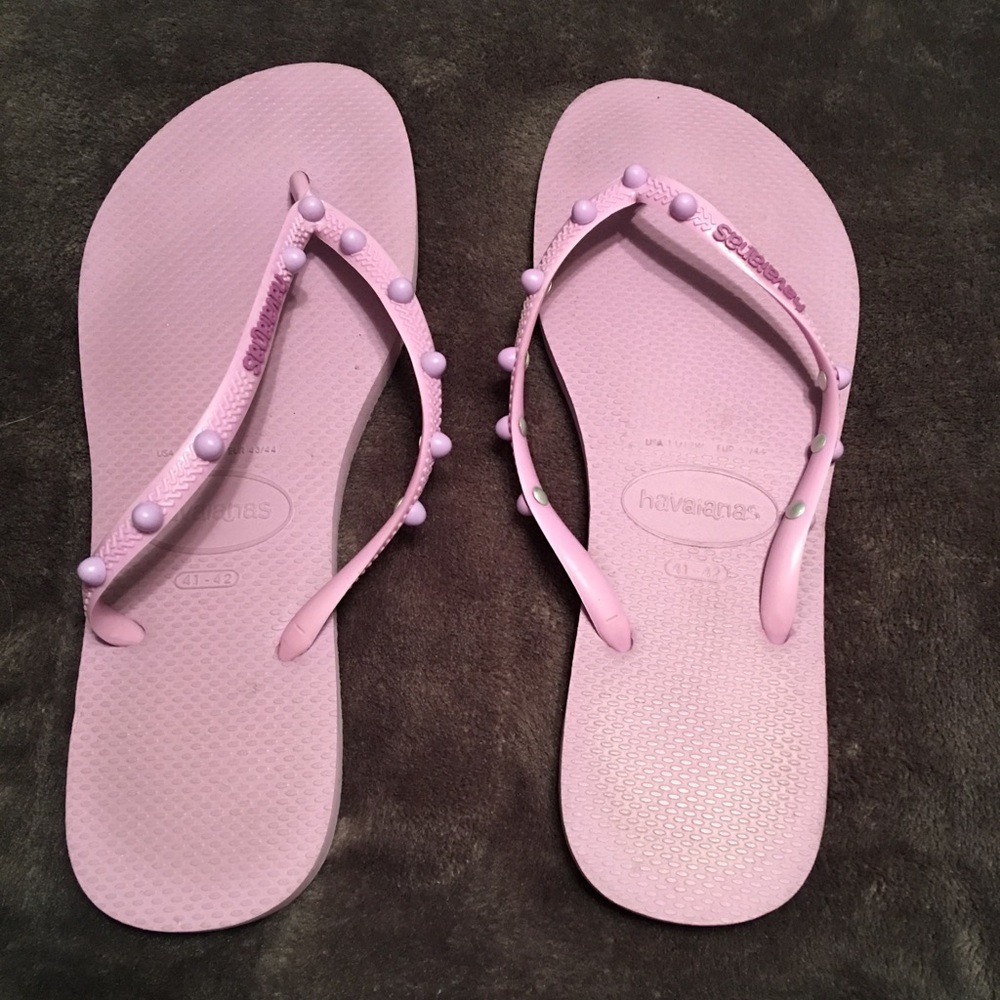 Havaianas lavender flip flops